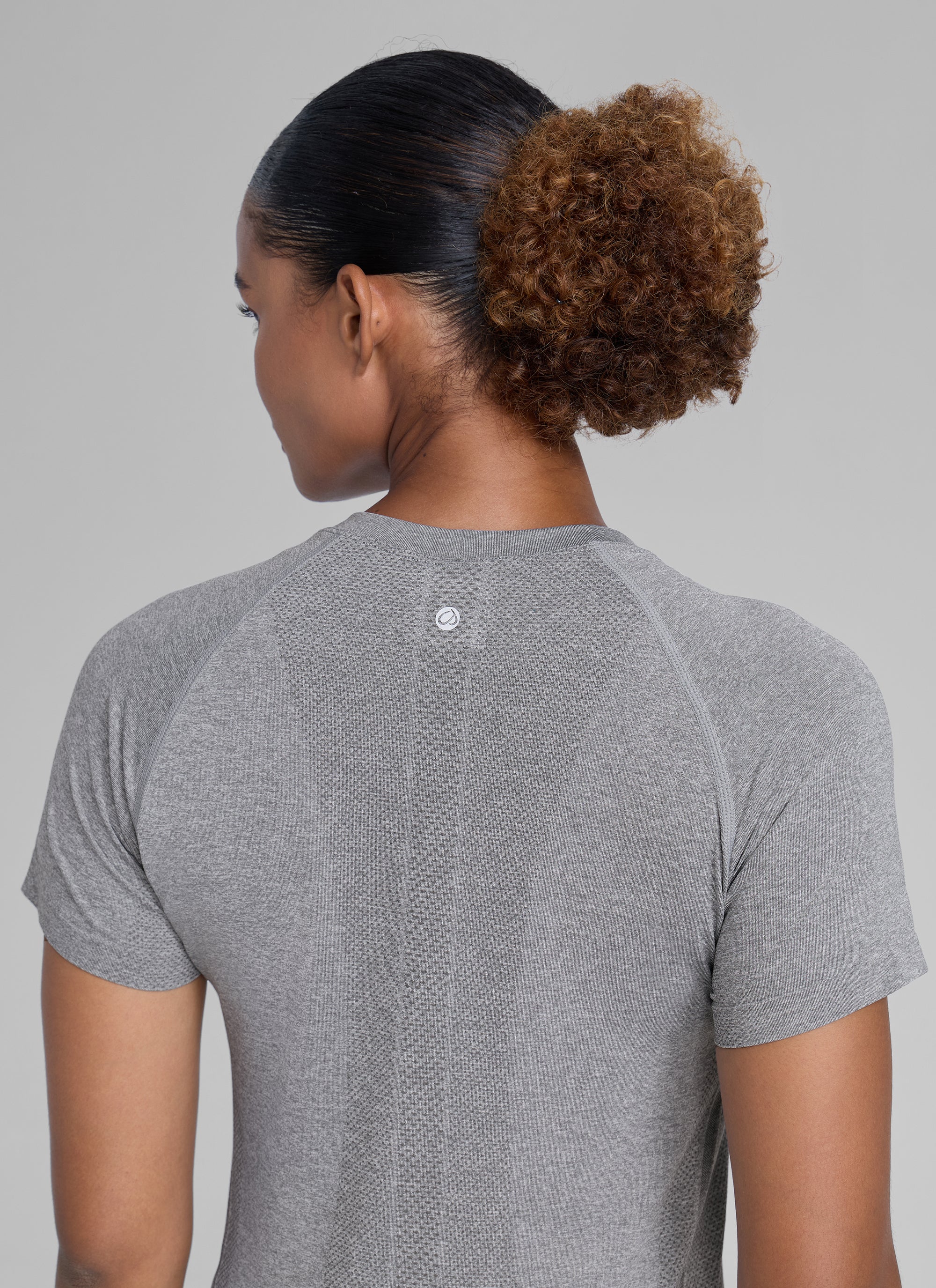 CRZ YOGA Women's Running Classic Fit Shirts Seamless Short Sleeves Slate Grey Marl