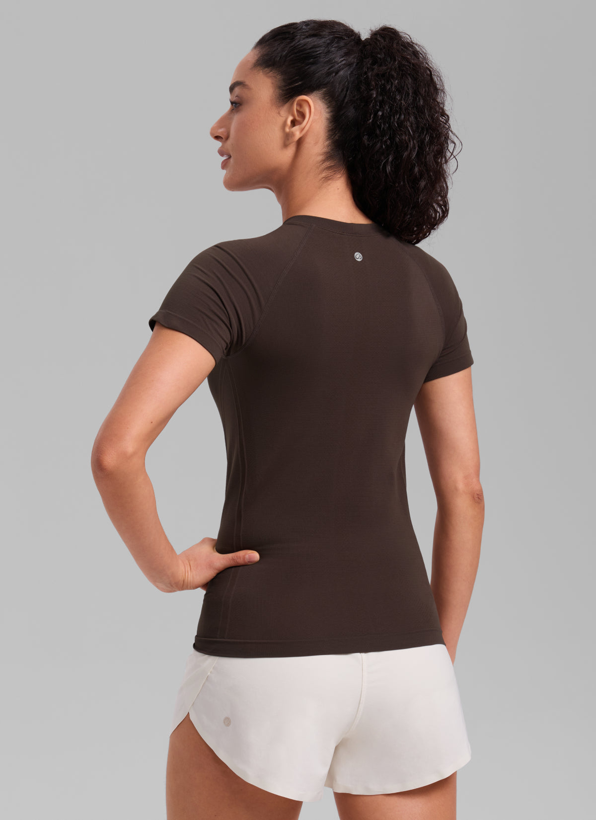 CRZ YOGA Women's Running Classic Fit Shirts Seamless Short Sleeves Hot Fudge Brown