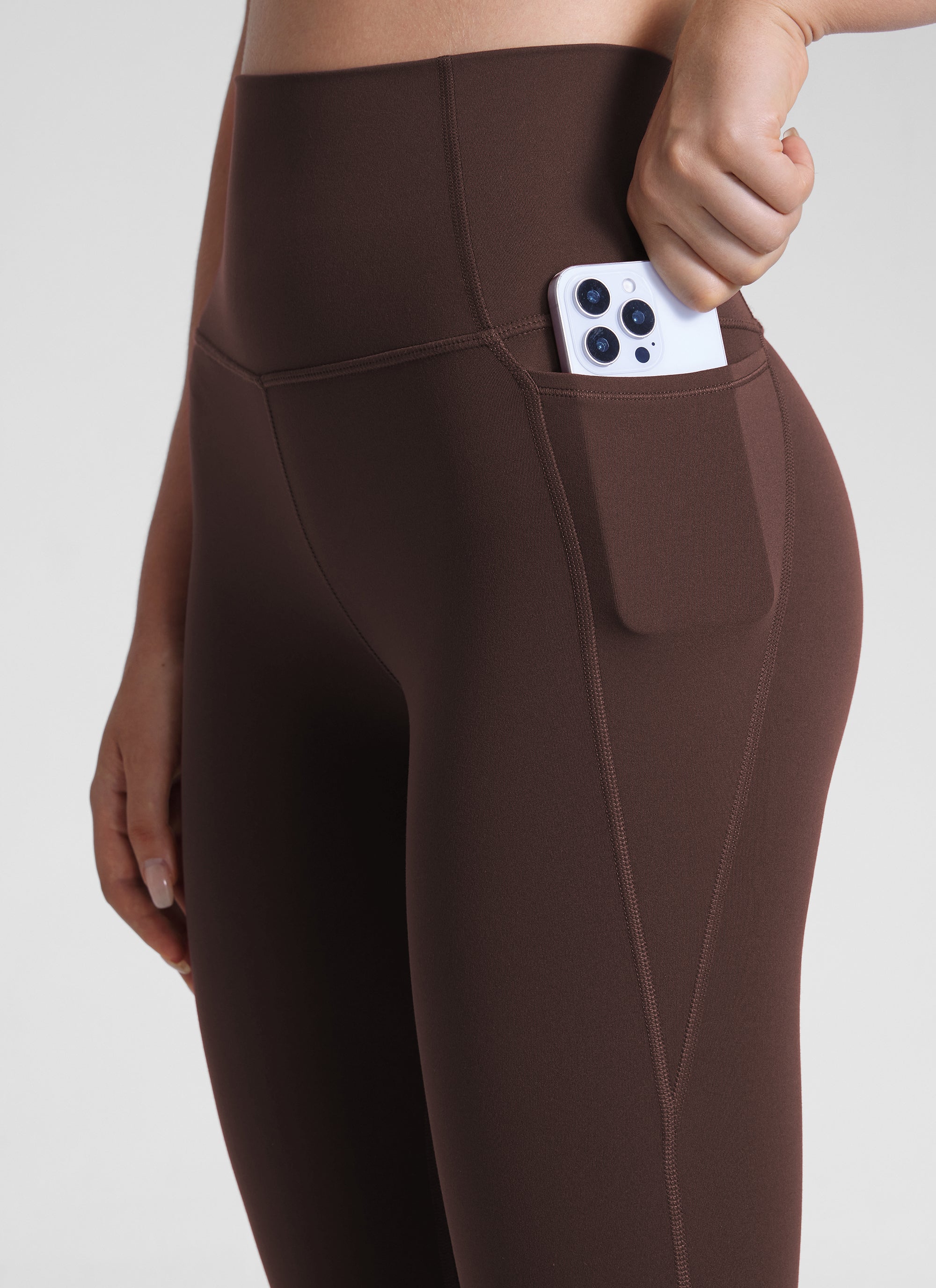 CRZ YOGA กางเกงเลกกิ้งผู้หญิงแบบโยคะButterluxe Pocket Leggings ทรงสูง 25'' สี Hot Fudge Brown