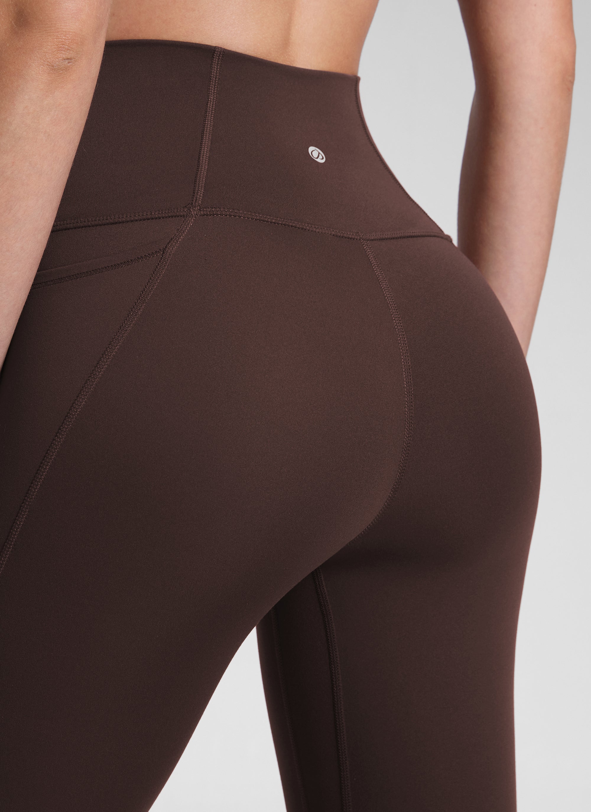 CRZ YOGA กางเกงเลกกิ้งผู้หญิงแบบโยคะButterluxe Pocket Leggings ทรงสูง 25'' สี Hot Fudge Brown