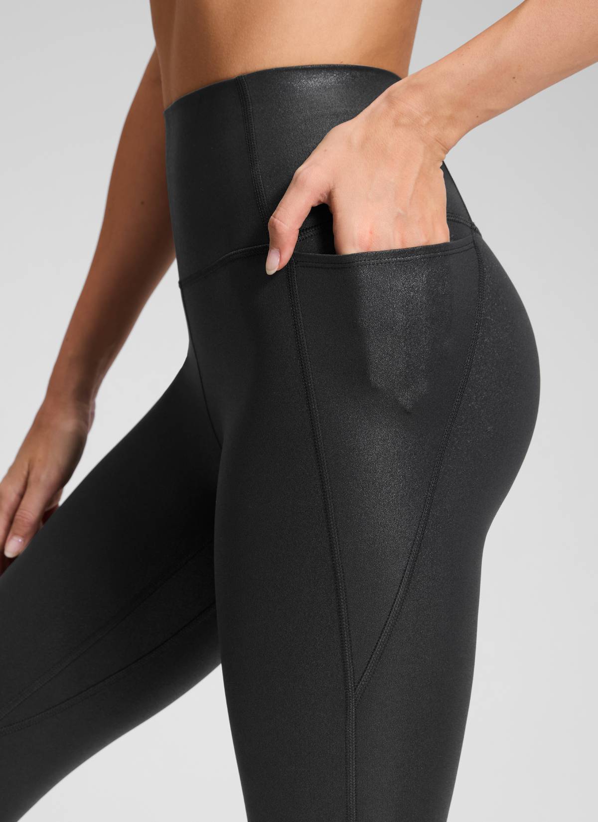 CRZ YOGA Women's Yoga High Rise Butterluxe Capri with Pockets 21'' Black Classic Leather